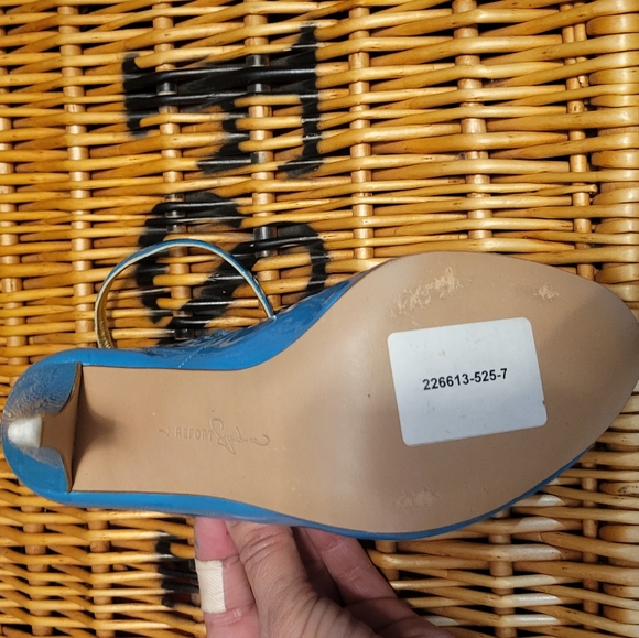 Sandals - Picture 4 of 6